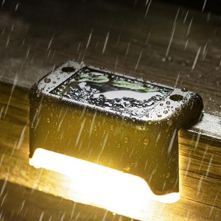 GlowEdge™ Solar Outdoor Lights